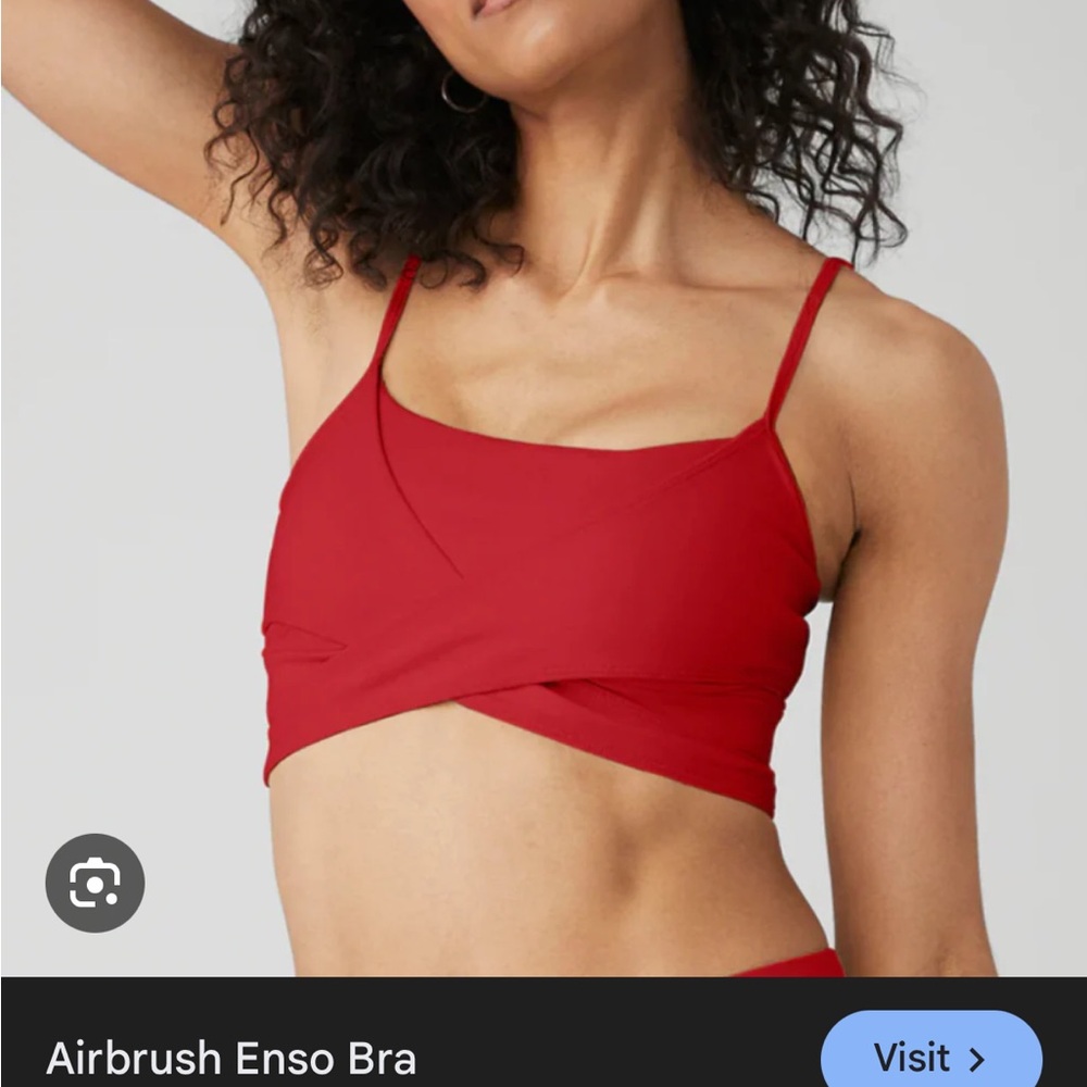 ALO Yoga Airbrush Enso Crossover Bra in Classic Red, NWT, Size S